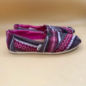 TOMS Fuchsia and Charcoal Patterned Slip-On Alpargata‎ Shoes, 6.5, EUC